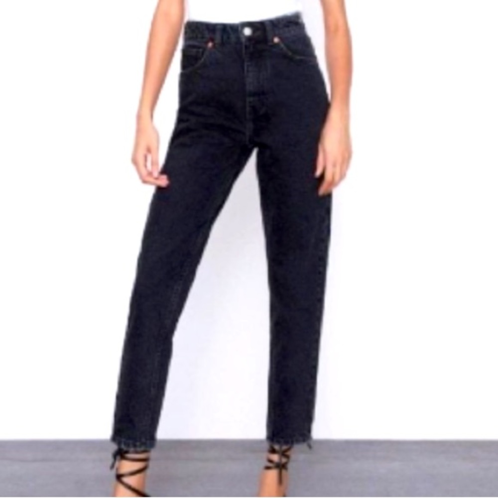 Zara mom fit high- rise ankle jeans